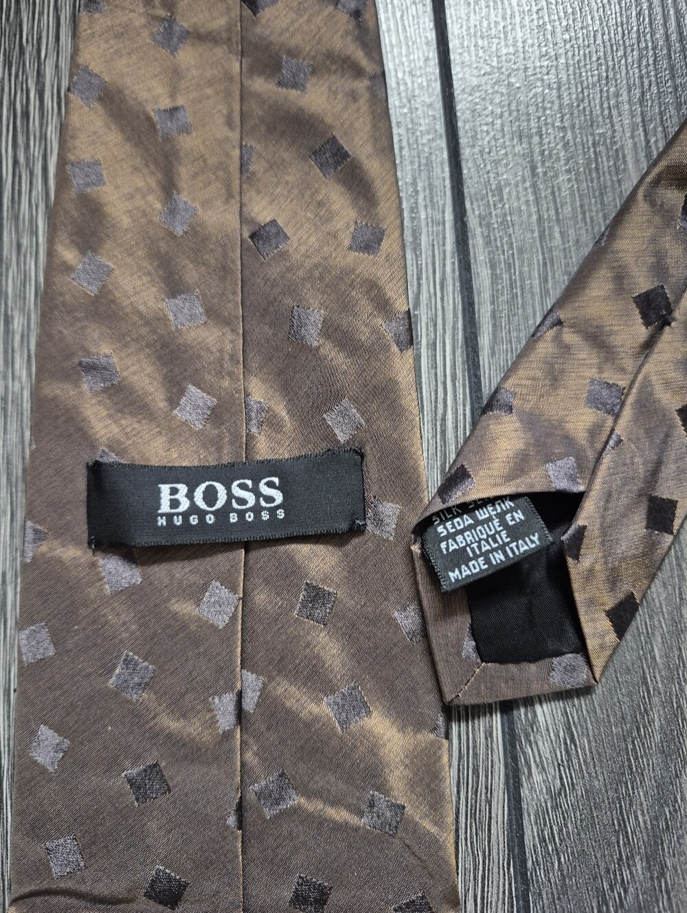 Hugo Boss Men's 100% Silk Tie - Brown Pattern – Made in